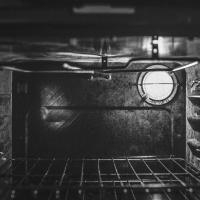 3 Helpful Tips When You Are Baking In A Gas Oven
