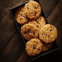 A Best Friend to Crispy Cookies: Baking Racks